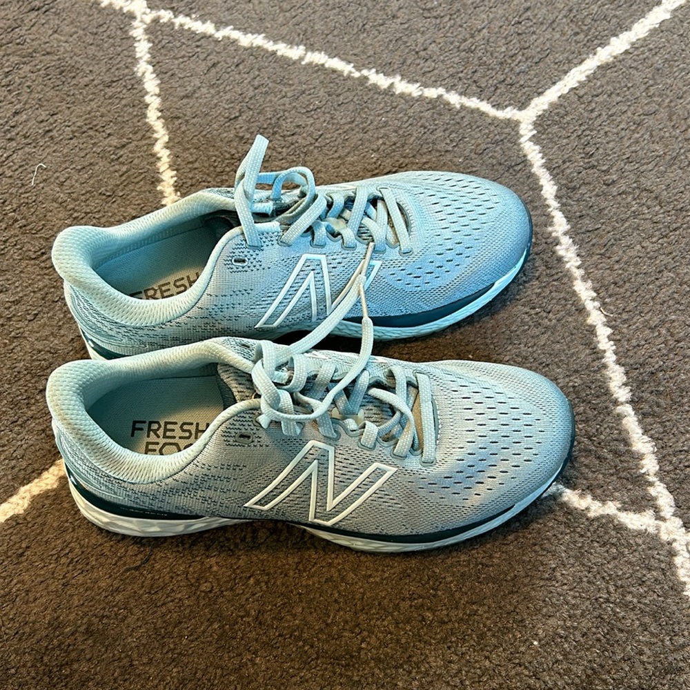 Like New New Balance Fresh Foam 880